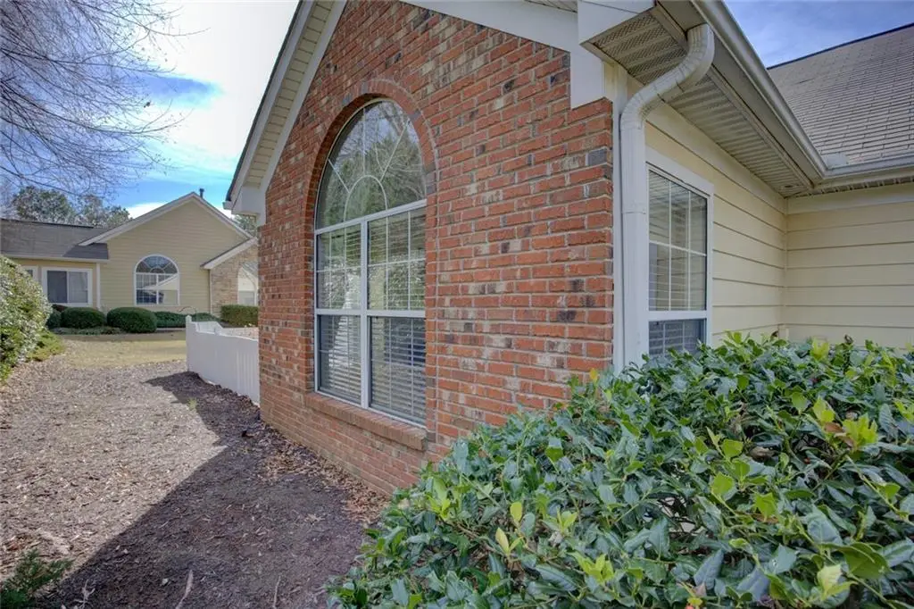 2191 Rockbridge Road #102, Stone Mountain, GA 30087 - Image #1