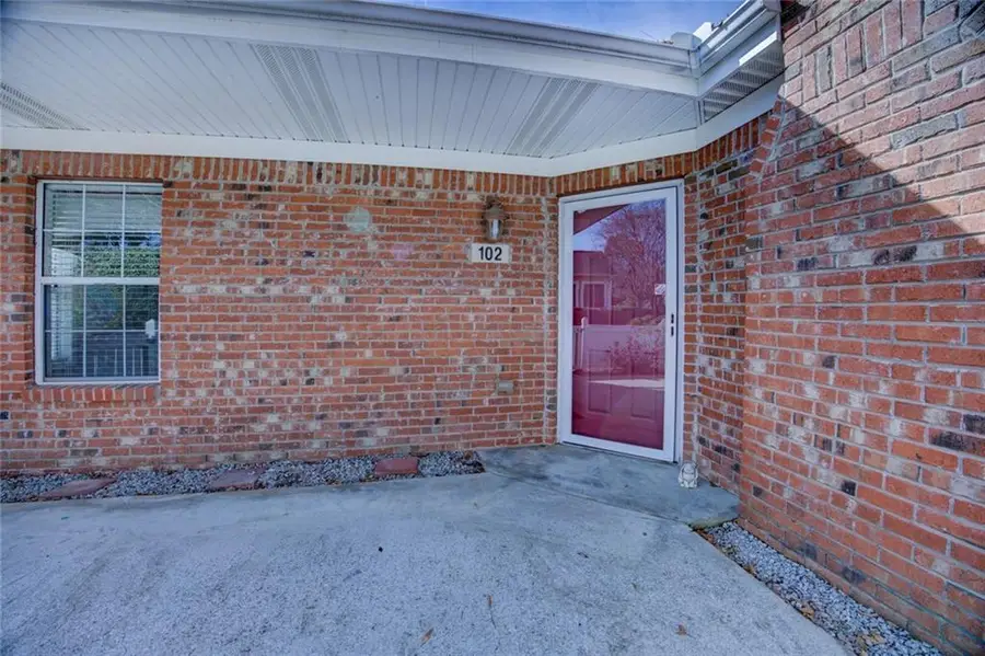 2191 Rockbridge Road #102, Stone Mountain, GA 30087 - Image #2