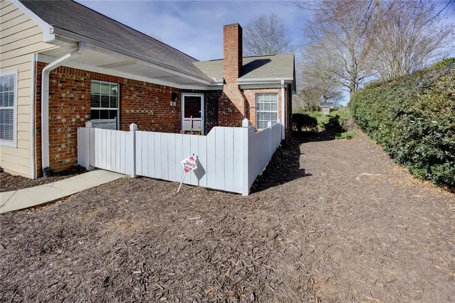 2191 Rockbridge Road #102, Stone Mountain, GA 30087 - Image #3