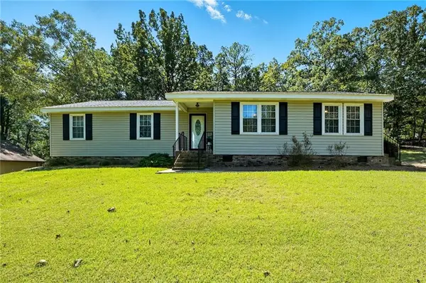 12 Indian River Road Se, Lindale, GA 30147