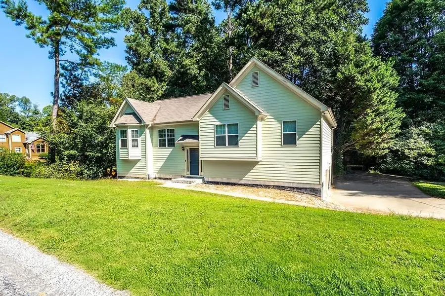 3907 Robin Court, Acworth, GA 30101 - Image #2