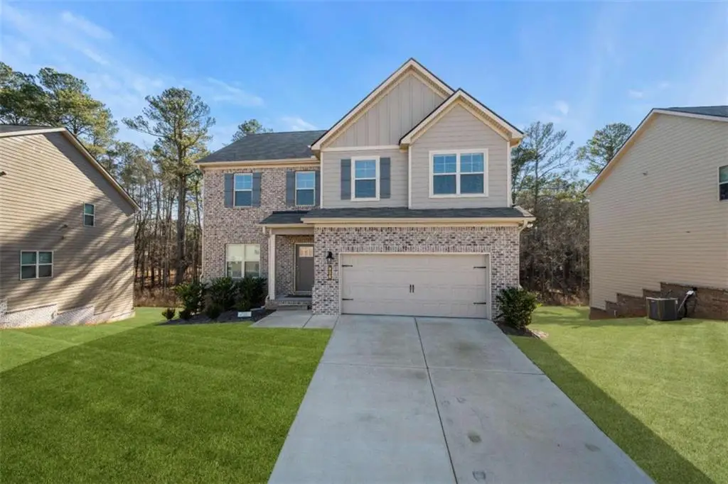 925 Lakehaven Lane, Loganville, GA 30052 - Image #1