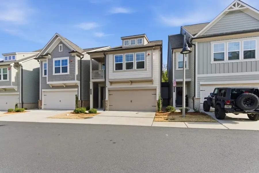 325 Hayden Circle, Woodstock, GA 30189 - Image #2