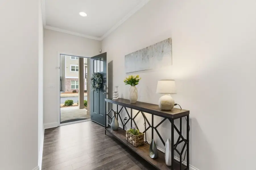 325 Hayden Circle, Woodstock, GA 30189 - Image #3