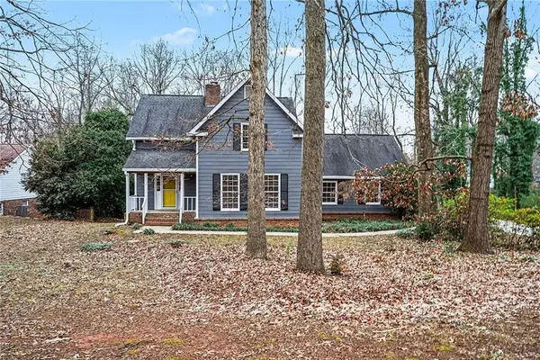 8234 Dawn Drive, Jonesboro, GA 30236