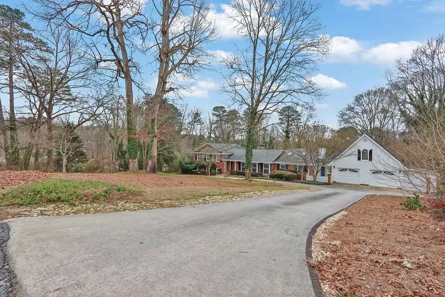 326 Fayette Drive, Winder, GA 30680 - Image #3