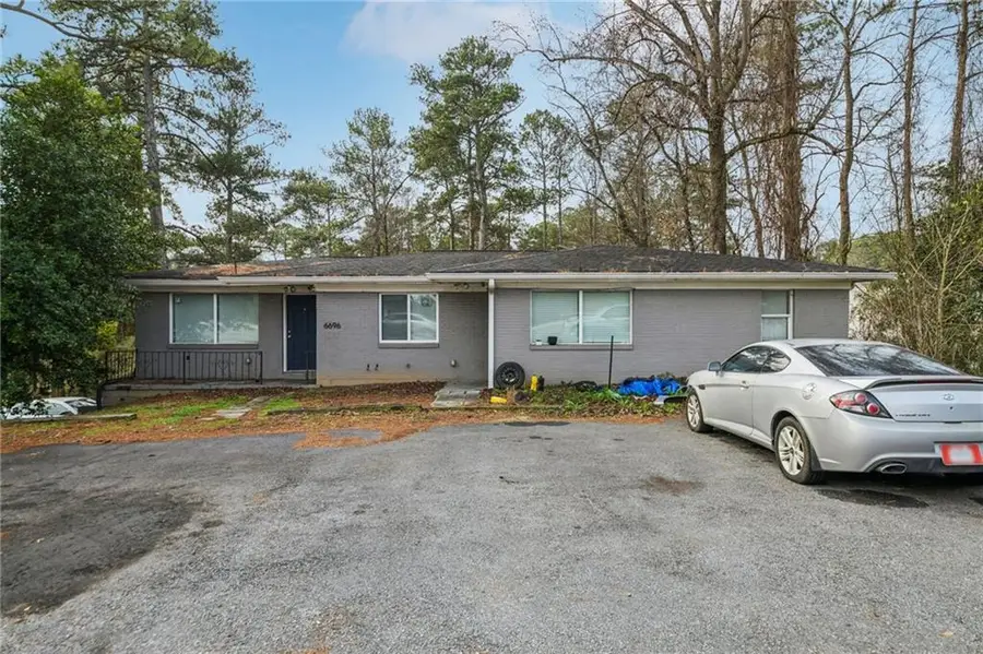 6696 Mableton Parkway Se, Mableton, GA 30126 - #2