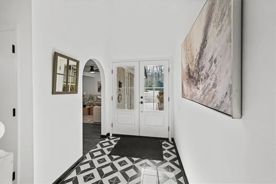 5490 Chemin De Vie, Atlanta, GA 30342 - Image #3