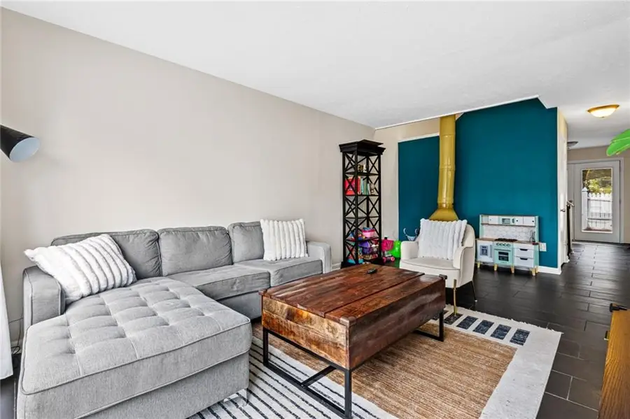 1129 Roselawn Lane Se, Marietta, GA 30067 - Image #2