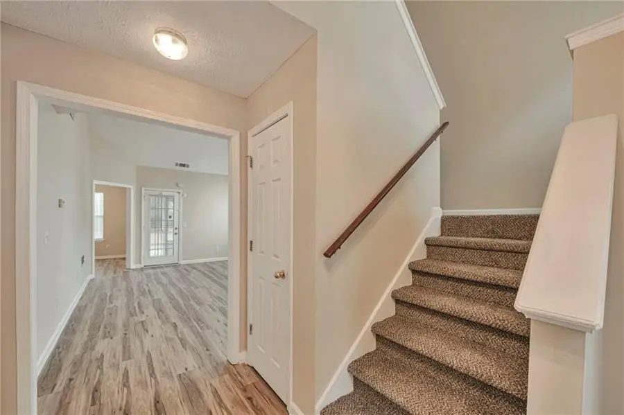 8239 Valley Bluff, Riverdale, GA 30274 - #2