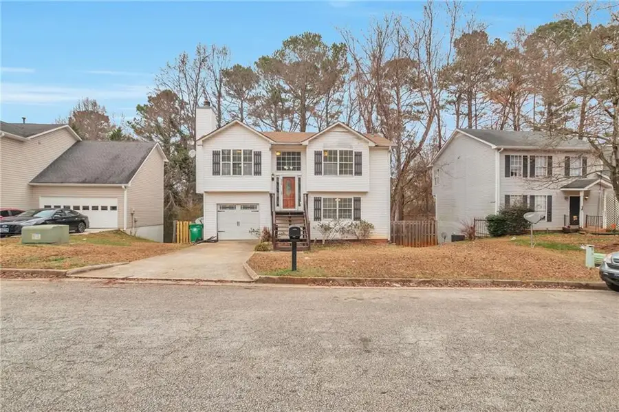 5918 Crescent Ridge Court, Lithonia, GA 30058 - Image #2