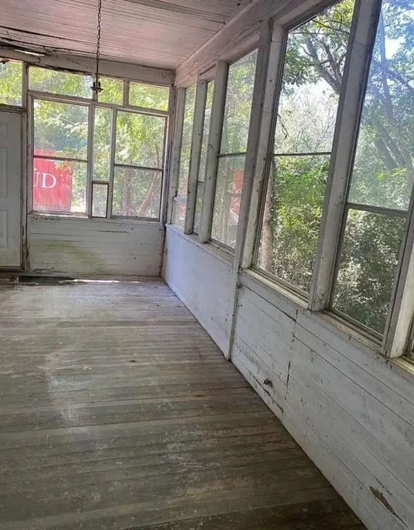 114 E Adams Street, Sparta, GA 31087 - #3