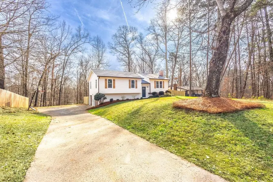 494 Toonigh Road, Woodstock, GA 30188 - Image #2