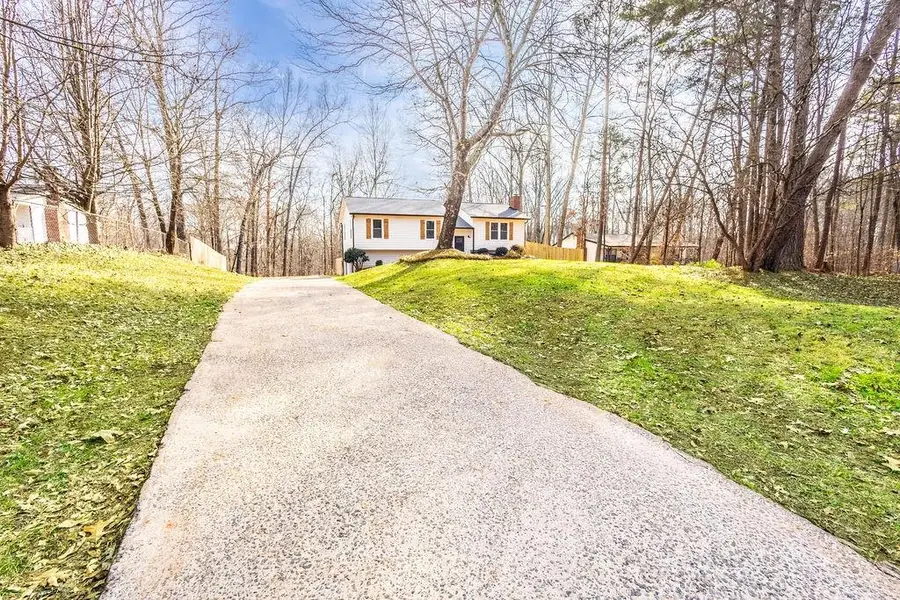 494 Toonigh Road, Woodstock, GA 30188 - Image #3