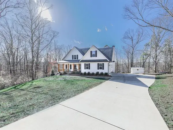 711 Carver Mill Road, Talking Rock, GA 30175