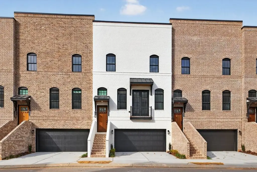 335 Sugarview Road, Sugar Hill, GA 30518 - Image #1