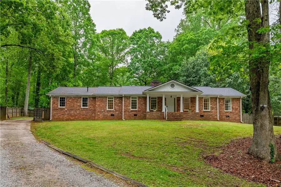 4242 Cascade Road Sw, Atlanta, GA 30331 - Image #3