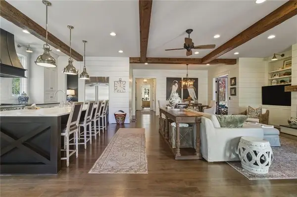 82 Wood Place, Roswell, GA 30075