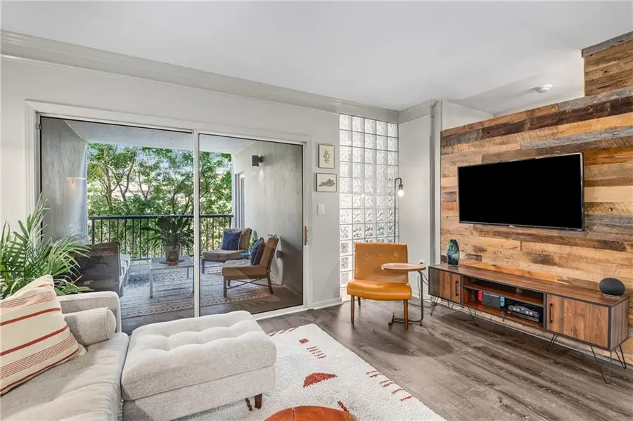 275 13th Street Ne #210, Atlanta, GA 30309 - Image #2