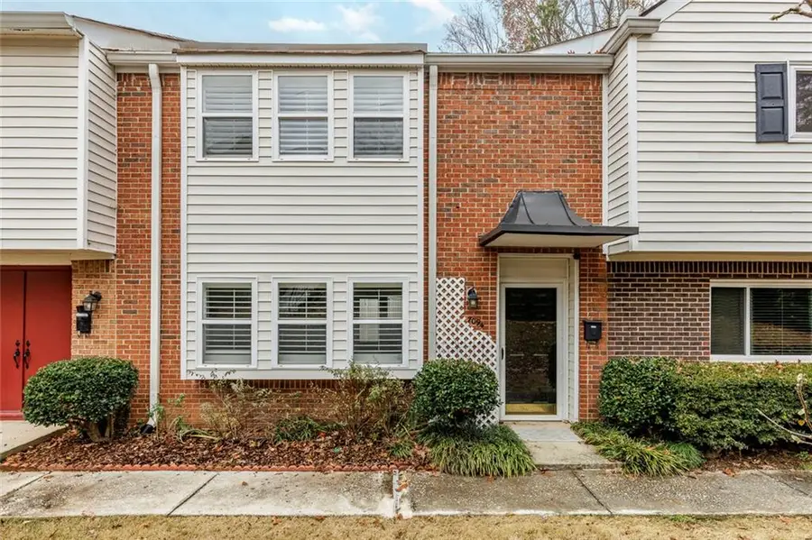 7094 Stonington Drive Ne, Atlanta, GA 30328 - Image #2