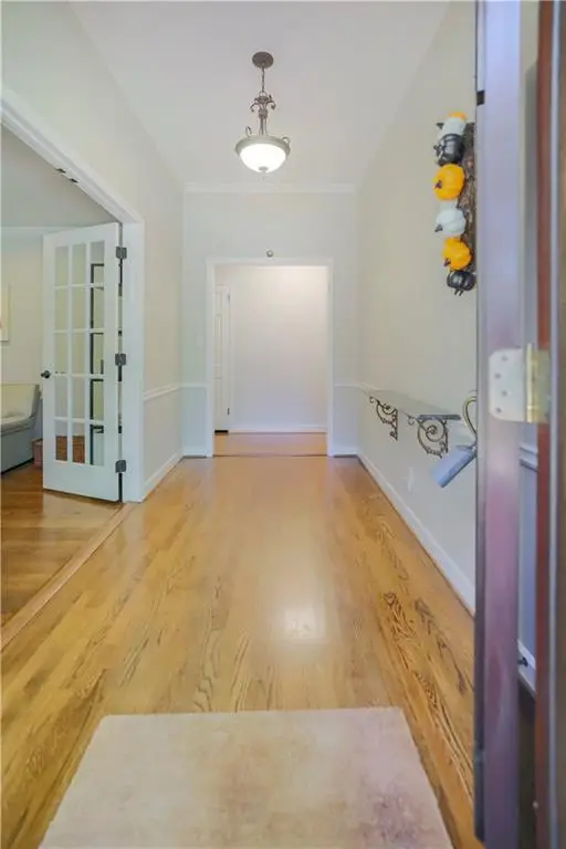 5735 Riverwood Drive, Atlanta, GA 30328 - Image #3