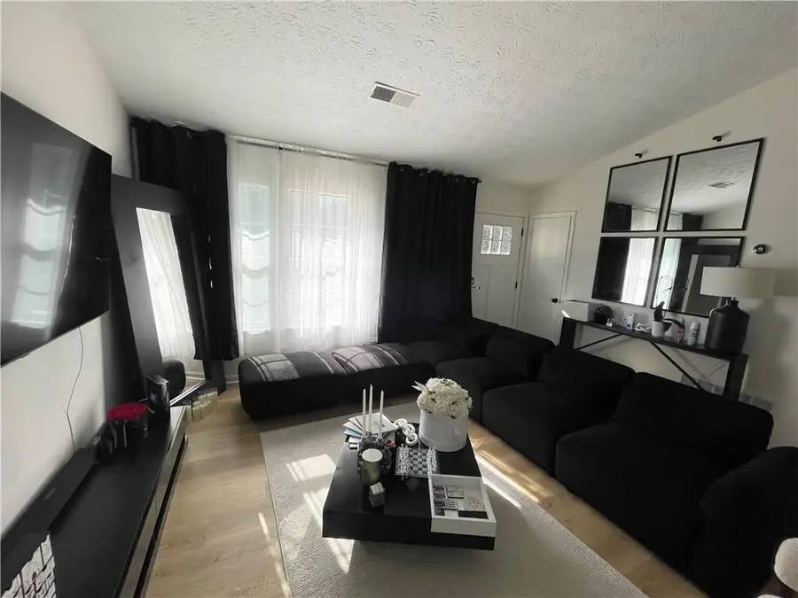 3915 Basil Way Sw, Atlanta, GA 30331 - Image #3