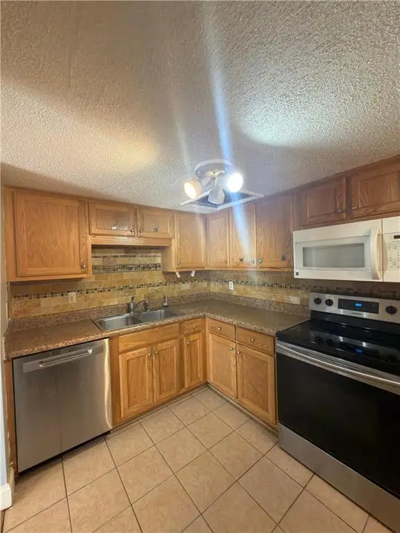 1432 Tilbury Place, Stone Mountain, GA 30083 - Image #3