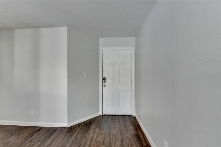 911 Garden Court #911, Atlanta, GA 30328 - #2