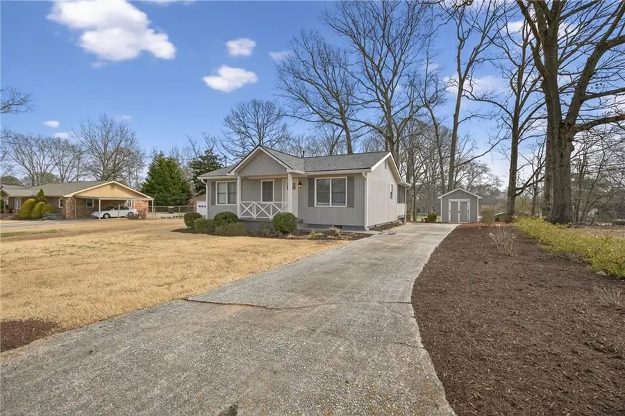 190 Chestnut Street Ne, Fairburn, GA 30213 - #3