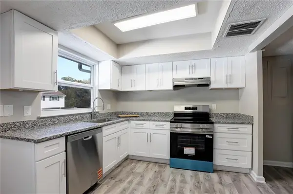 7325 Cardigan Circle, Atlanta, GA 30328