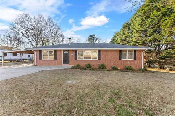 389 Skyline Drive, Toccoa, GA 30577