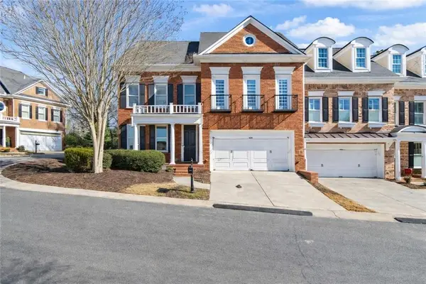 3010 Village Green Circle, Roswell, GA 30075