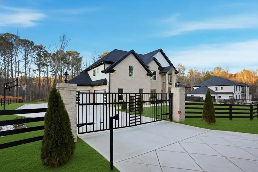 1437 Leach Drive, Lawrenceville, GA 30045 - Image #2