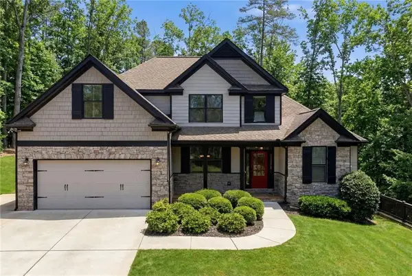 132 Amberleigh Drive, White, GA 30184