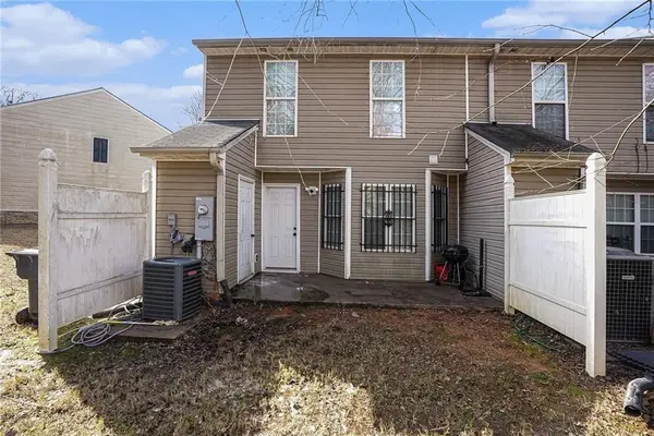 1942 Grove Way, Hampton, GA 30228