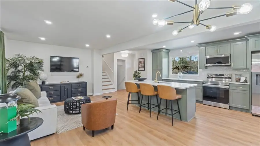 4088 Vale Court, Decatur, GA 30035 - Image #3