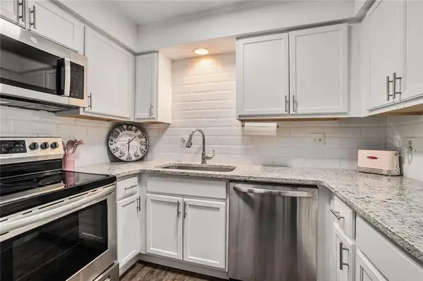 94 Rosaire Place Nw, Atlanta, GA 30327