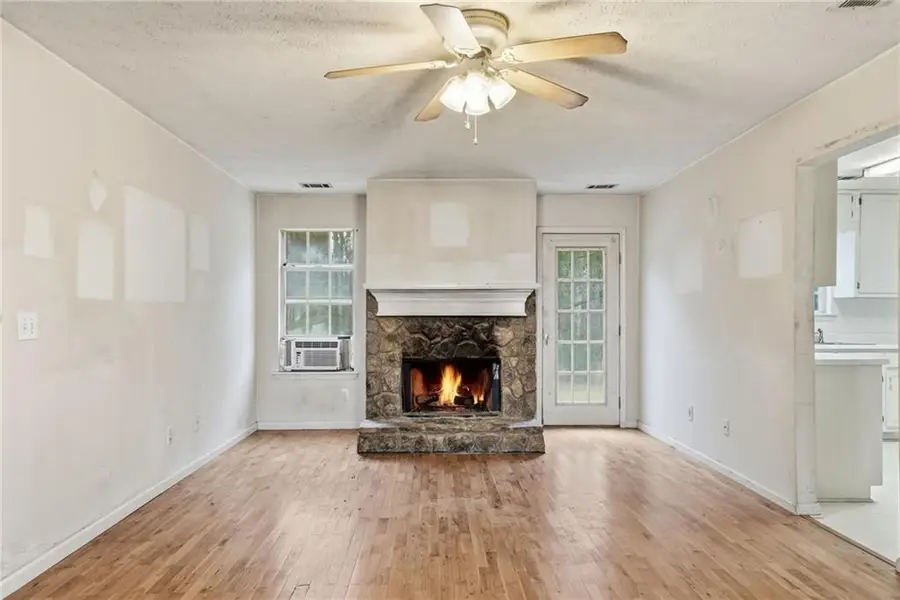 1230 Park Street, Loganville, GA 30052 - #3