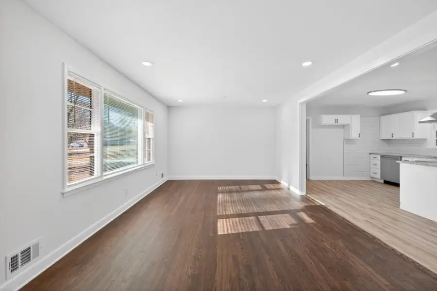 2569 Poplar Street, Snellville, GA 30078 - #3