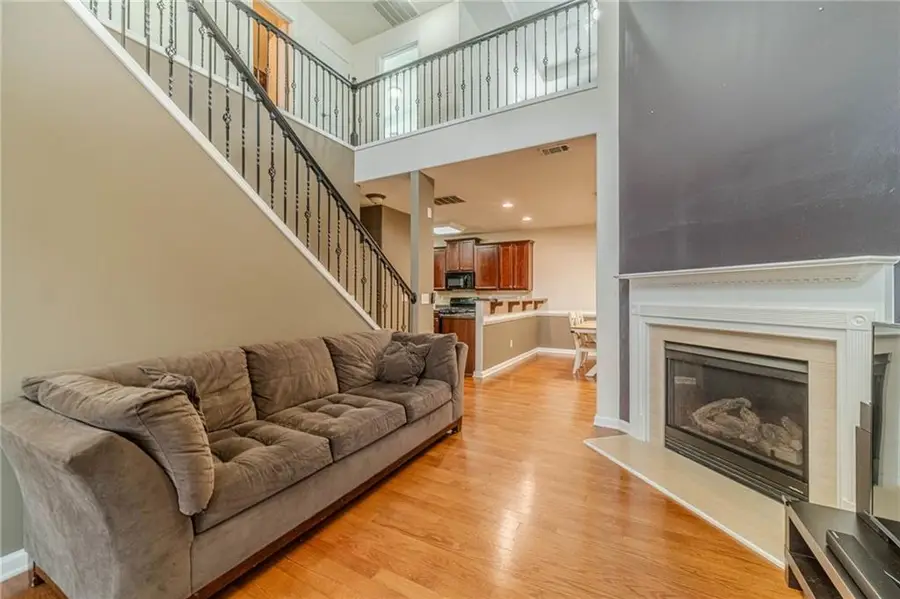 1150 Lake Point Way, Suwanee, GA 30024 - Image #3