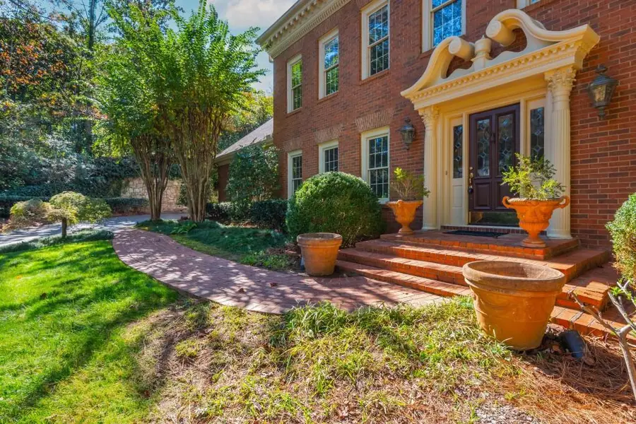 5550 Errol Pl, Atlanta, GA 30327 - Image #3