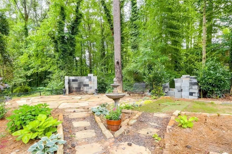 392 Greenfield Court, Marietta, GA 30068 - Image #2