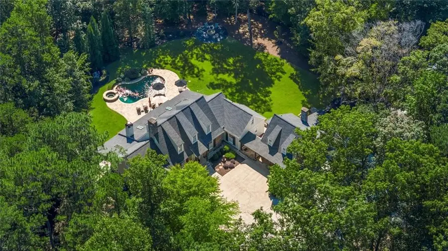 110 Manor Ridge Drive, Woodstock, GA 30188 - Image #2