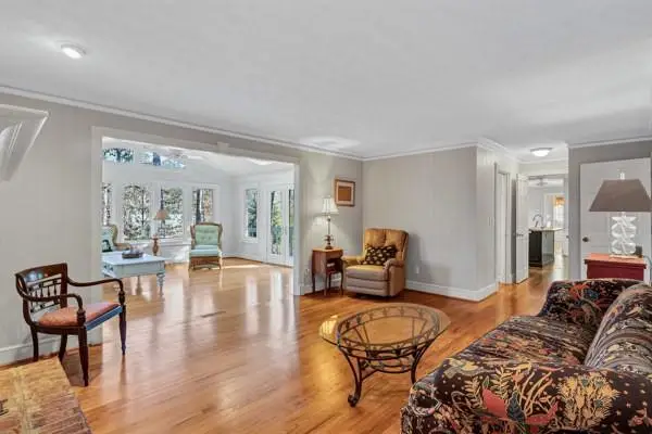 1564 Biddle Court, Dunwoody, GA 30338 - Image #2