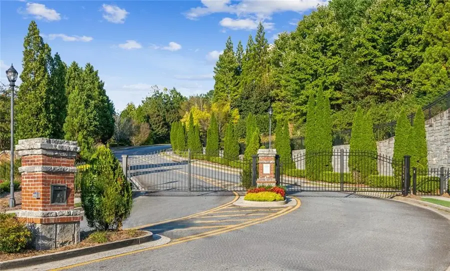 7315 Highland Bluff #12, Atlanta, GA 30328 - Image #2