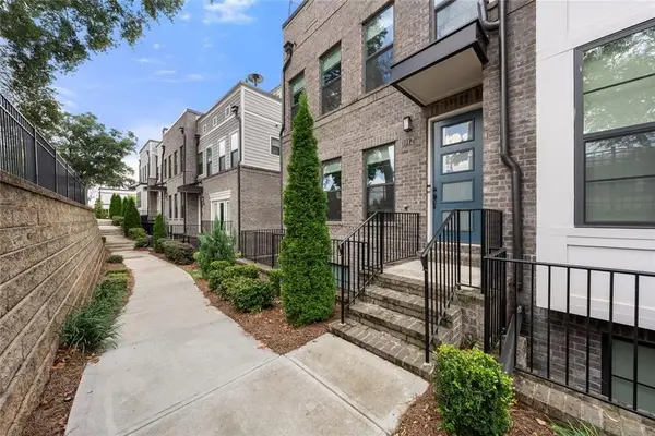 1012 Burnside Lane Nw, Atlanta, GA 30318