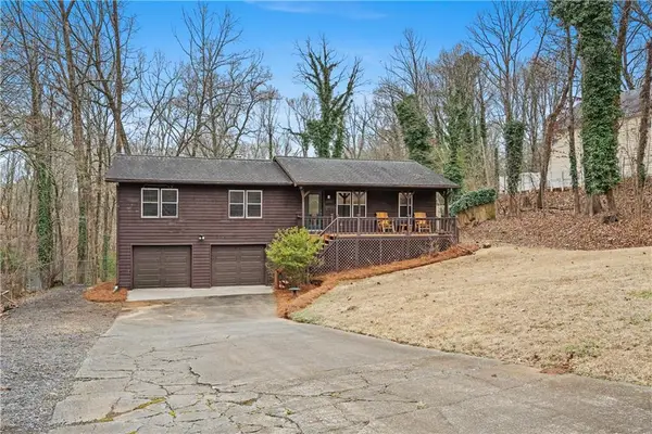 426 Riverlake Court, Woodstock, GA 30188