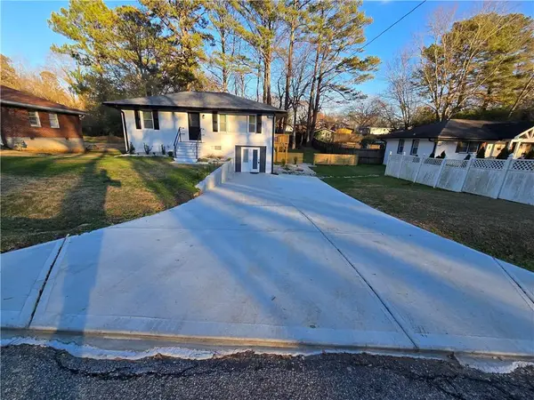 369 Virginia Place Se, Marietta, GA 30067