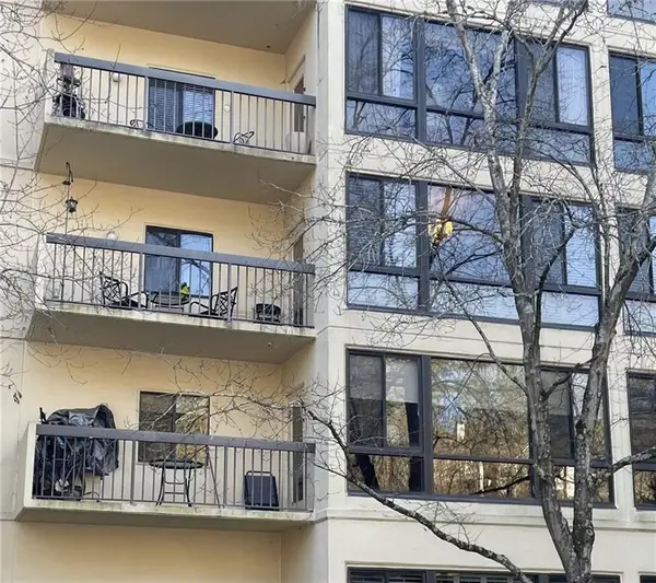 1800 Clairmont Place #223, Decatur, GA 30033