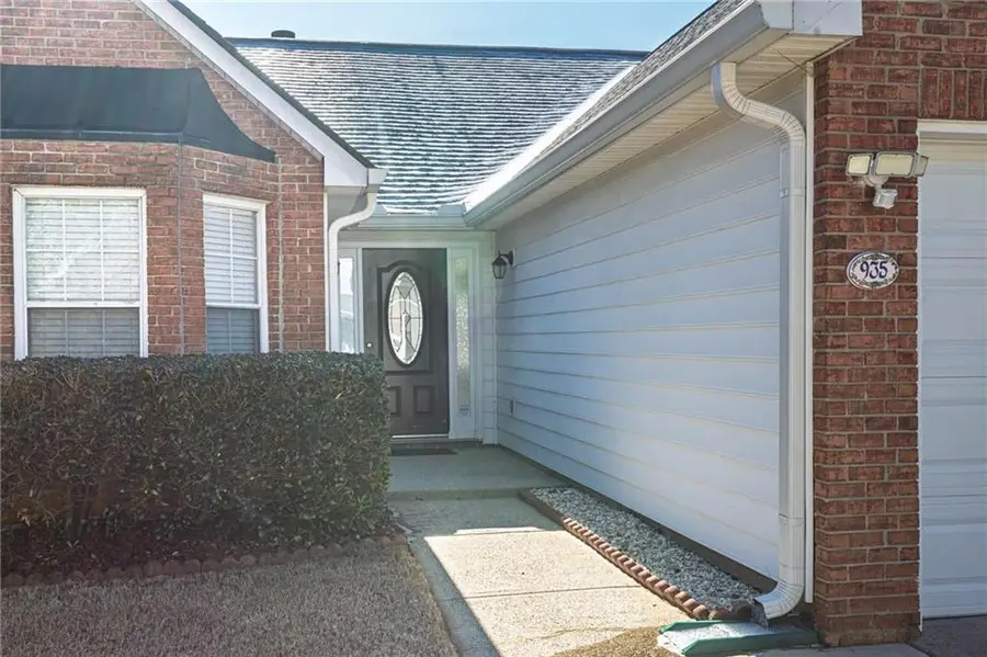 935 Charter Club Drive, Lawrenceville, GA 30043 - Image #3